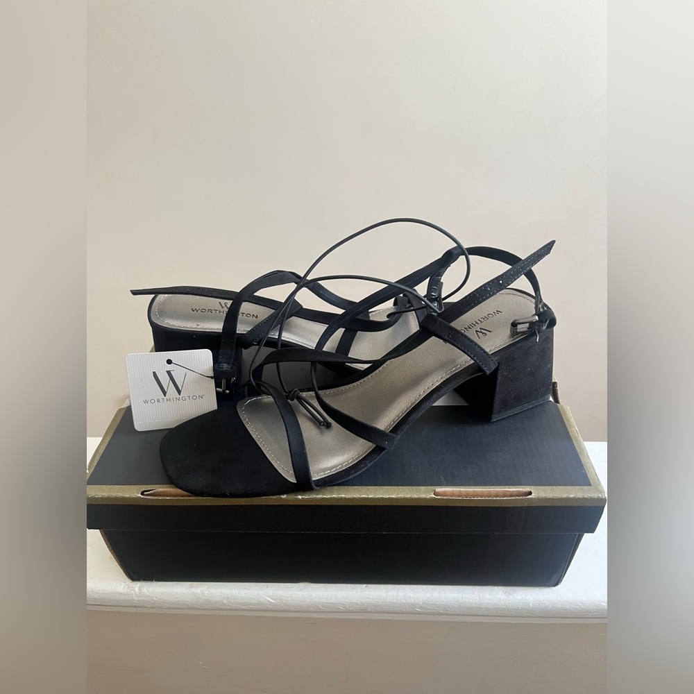 Worthington War Zabol square heel